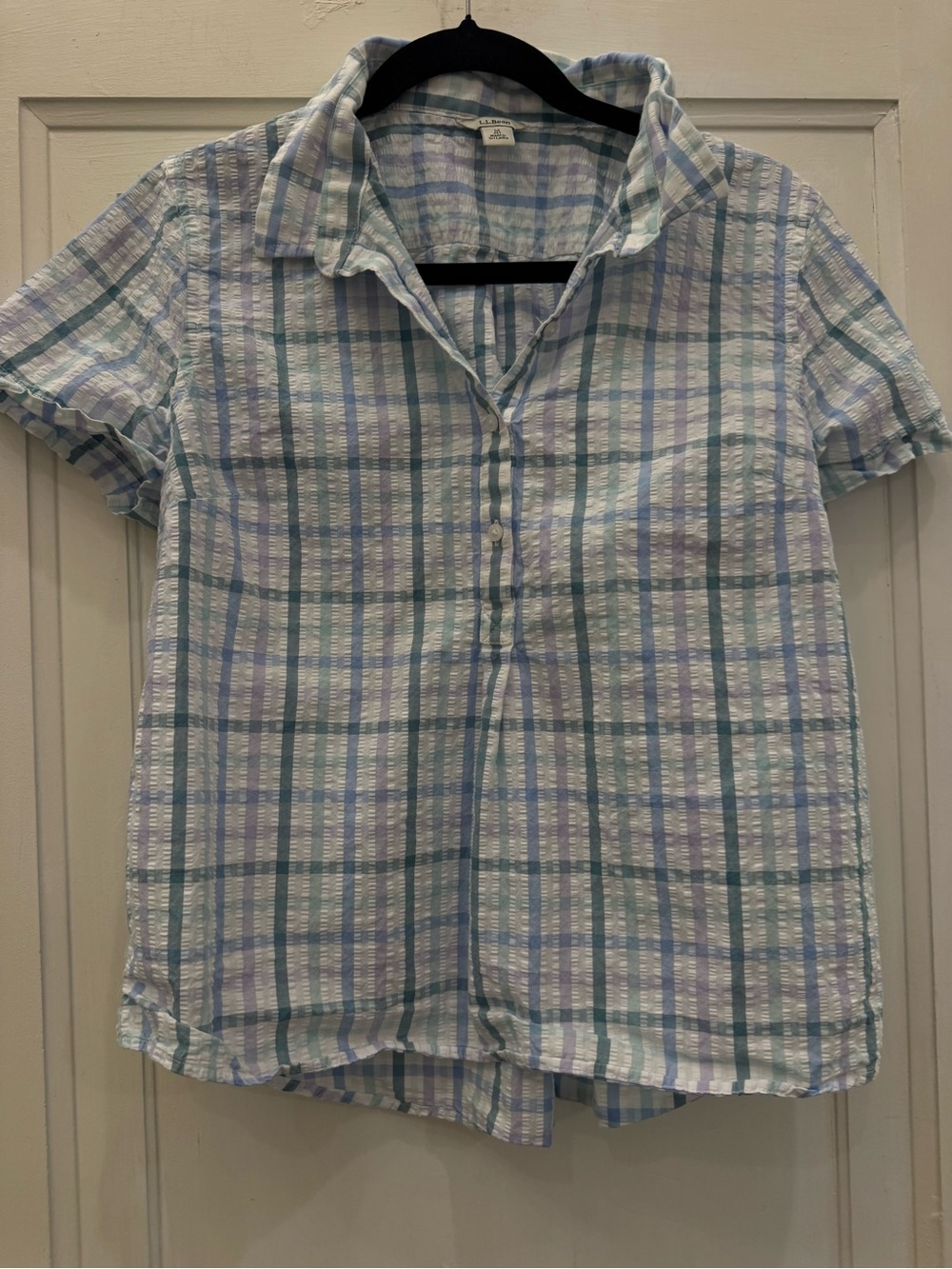 L.L.Bean Women's Vacationland Seersucker Shirt - Picture 1 of 7